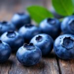 Découvrez les 7 bienfaits surprenants de la myrtille pour votre santé : antioxydants, soutien du système immunitaire, amélioration de la mémoire et bien plus. Adoptez ce superfruit dans votre alimentation dès aujourd’hui !